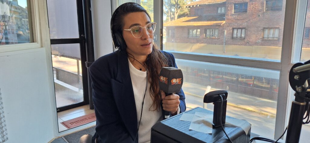 La concejala de Unión por la Patria, Ana Méndez Pinela, denunció que la Municipalidad de Pinamar da beneficios a paradores para hacer fiestas nocturnas.