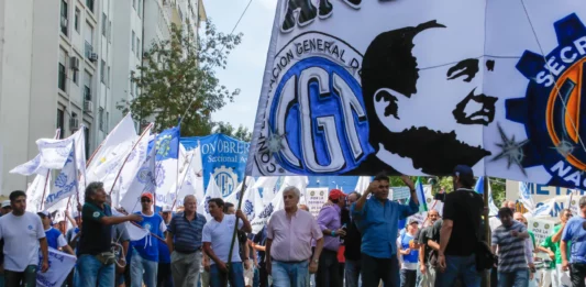 Las inmediaciones del Congreso se verán repletas de manifestantes por el paro convocado por la CGT en repudio a la ley ómnibus y el DNU 70/2023.