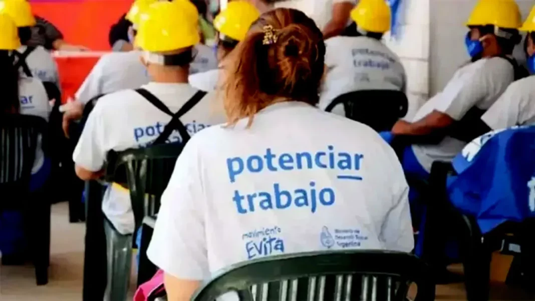 El Gobierno nacional da de baja más de 27 mil planes sociales