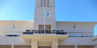 En Tornquist, la oposición apuntó contra el oficialismo tras las idas y vueltas de las licencias en la Intendencia. “Es un desmanejo total”, criticaron.