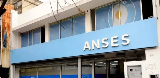 El Ministerio de Capital Humano despidió a 320 personas de la ANSES en todo el país, que se suman a los 7.500 anunciados semanas atrás.
