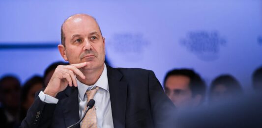 El presidente Javier Milei y el extitular del Banco Central, Federico Stuerzenegger, acordaron que el ideólogo del DNU tenga un cargo formal en el Gobierno.