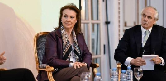 Diana Mondino se reunió con el canciller de China para reencausar las relaciones luego del supuesto acercamiento diplomático a Taiwán.