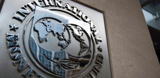 El FMI manifestó que los aspectos fiscales de la ley ómnibus son clave para el éxito del programa acordado con el país.