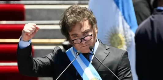 El Gobierno presentó el proyecto que busca restituir el Impuesto a las Ganancias con un retroactivo actualizado.