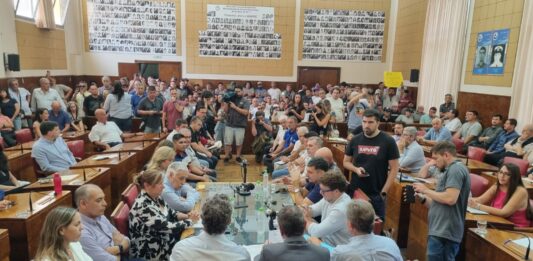 Diego Garciarena y Gustavo Pulti repudiaron las modificaciones que planteó el presidente, Javier Milei, para el sector de la pesca en Mar del Plata.