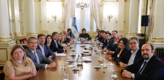 El presidente Javier Milei reunió a los diputados de La Libertad Avanza para delinear la "estrategia legislativa" en el debate de la ley ómnibus.