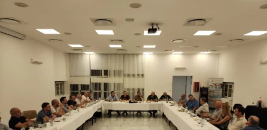 Ante la falta de pago y los conflictos crecientes, clínicas y médicos de La Plata advierten que dejarán de atender a los afiliados del IOMA.