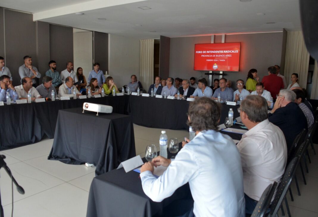 Intendentes radicales convocaron el segundo Foro del año y miran con preocupación el funcionamiento del sistema sanitario de la Provincia.