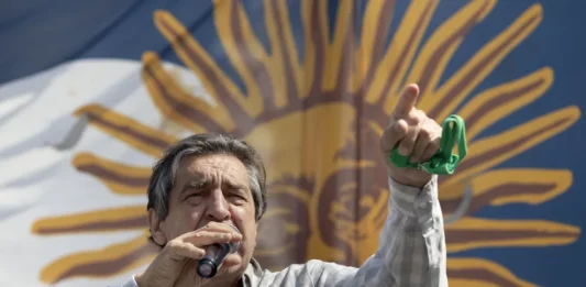 La CTA Autónoma adelantó que prepara un paro nacional para derogar el DNU de Milei.