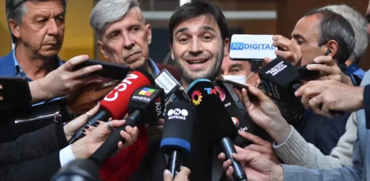 El mandatario de Chubut, Ignacio Torres, adelantó que el nuevo frente de gobernadores apostará a tener un bloque de 20 senadores con candidato presidencial propio en 2027.