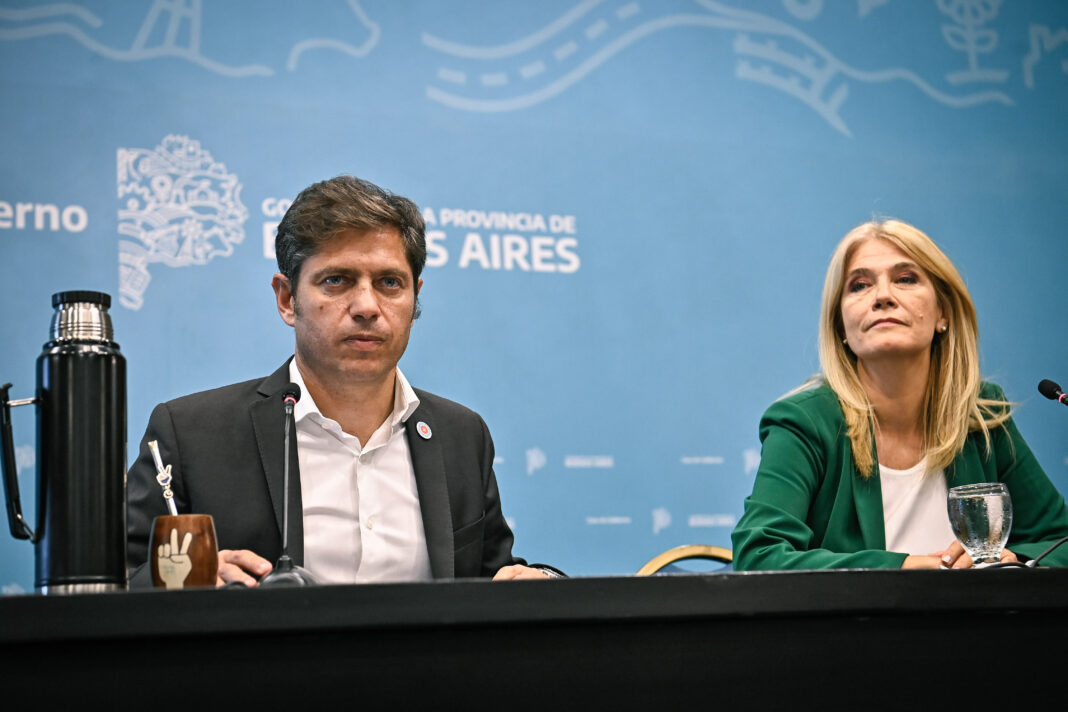 Axel Kicillof anunció que recurrirá a la Corte Suprema para frenar el recorte de fondos y el ajuste de Javier Milei. “Se roba recursos de las provincias”, denunció.