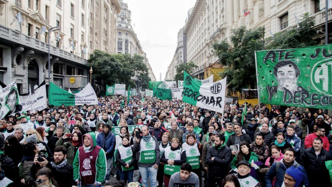 ATE inició un paro de 24 horas en todo el país. Qué servicios estarán reducidos.