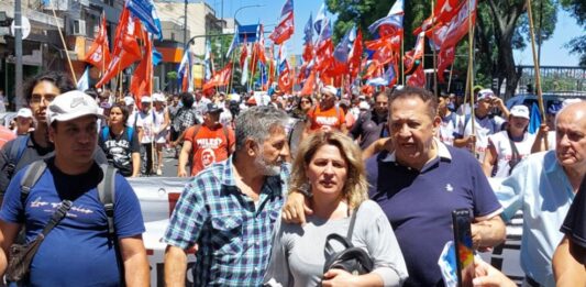 La Multisectorial de La Matanza anticipó cortes en varios accesos para el próximo jueves. Reclaman alimentos y útiles escolares.
