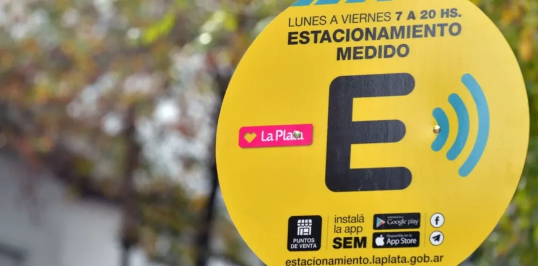 El municipio de La Plata aumentó el costo del estacionamiento medido hasta un 150%.