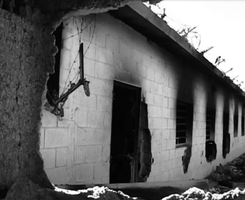 El penal de Magdalena tras el incendio.