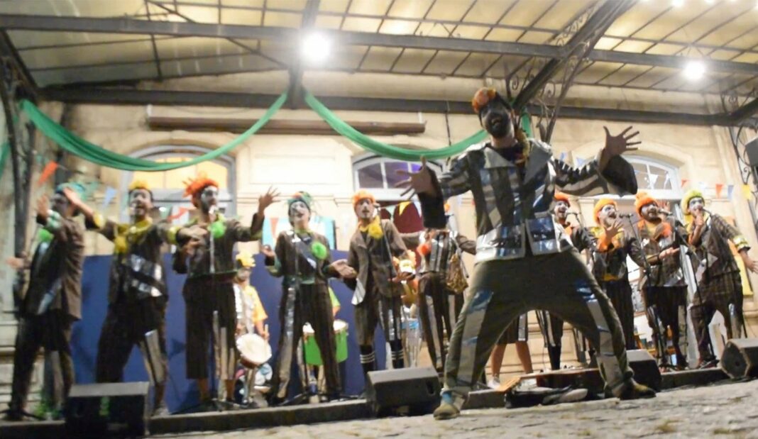 Los distintos municipios de la provincia de Buenos Aires llevarán a cabo un colorido festejo durante el feriado largo por carnaval.