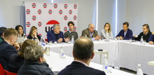 La Unión Cívica Radical se manifestó acerca de las declaraciones del presidente Javier Milei, que los tildó de traidores por no acompañar la ley ómnibus.