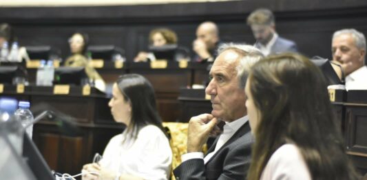 El diputado bonaerense de Bahía Blanca, Lorenzo Natalí, sufrió un accidente cerebrovascular (ACV) hemorrágico y entró en terapia intensiva.