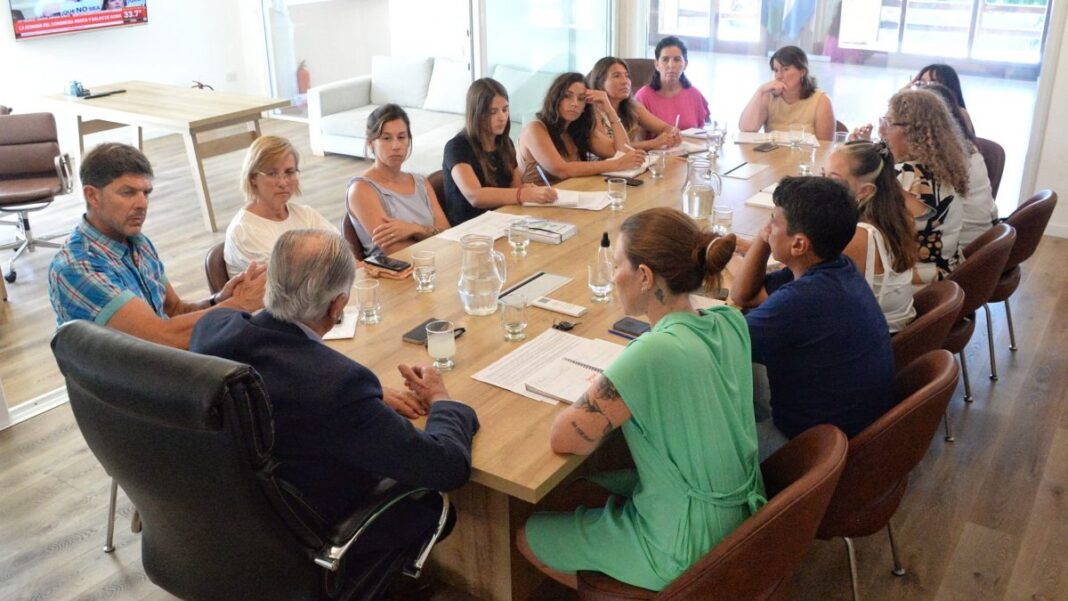 El intendente de La Costa, Juan de Jesús, puso en marcha el programa integral de “Acompañamiento al ciclo de vida”. Todos los detalles.