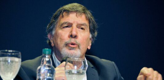 La provincia de Buenos Aires sigue a contramano de Nación y Sileoni ya ratificó que las clases comenzarán el 1° de marzo.
