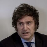 Milei denuncia amenazas de muerte en sus redes sociales Javier Milei denunció que recibió amenazas de muerte en su contra y compartió las imágenes de los carteles.