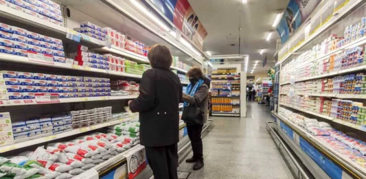 Inflación de marzo: las consultoras prevén que continuará en dos dígitos.