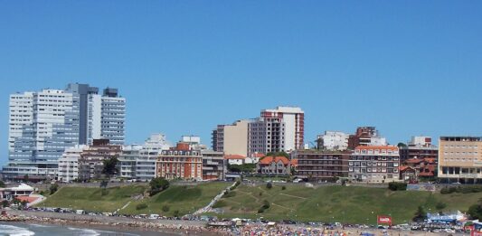 El EmturyC de Mar del Plata informó que la comuna registra un “record absoluto” en la llegada de turistas durante el fin de semana extra largo.