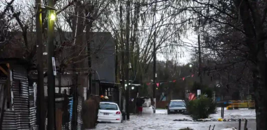 Kicillof creó el Comité de la Cuenca Hídrica Arroyo San Francisco-Las Piedras para evitar inundaciones en el Conurbano bonaerense.