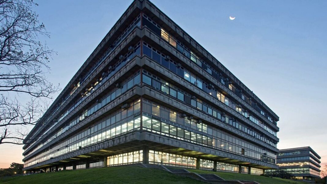 El director del CBC de la UBA advirtió sobre la crisis presupuestaria que atraviesa la casa de estudios.