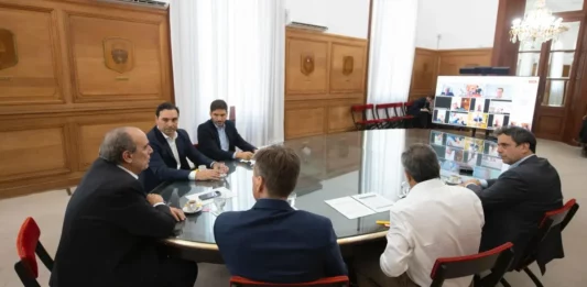 El Ejecutivo quiere acordar los puntos claves para que luego de Semana Santa avance la negociación en las comisiones de economía y con los ministros provinciales.