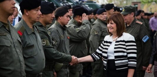 Bullrich le propuso a Villarruel debatir sobre el rol que deben tener la Fuerzas Armadas en la lucha contra el narcotráfico.