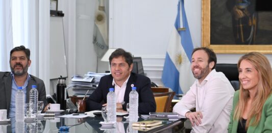 En medio del brutal ajuste del Ejecutivo nacional, el gobernador bonaerense, Axel Kicillof, sale a buscar nuevas oportunidades de financiamiento con los BRICS.