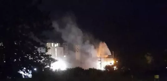 Explotó un reactor de la empresa Atanor en San Nicolás y llenó la ciudad de humo y contaminación.
