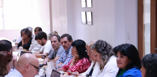 Al igual que los estatales, los docentes bonaerenses acordaron con el Ejecutivo provincial, a cargo de Axel Kicillof, un incremento salarial del 13,5% para marzo.