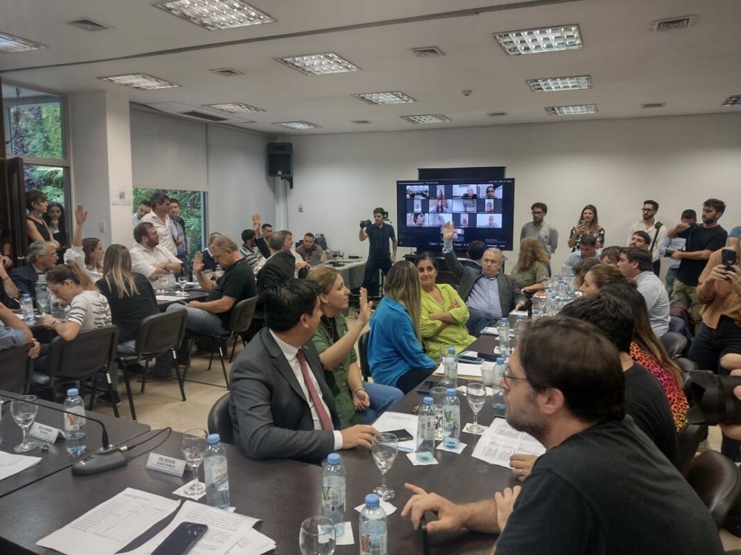 Diputados despacho comité hídrico