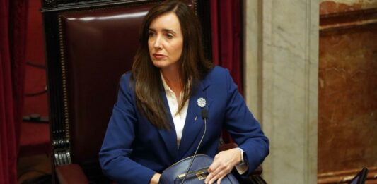 Victoria Villarruel criticó la reforma educativa que anunció el Gobierno bonaerense, que elimina el sistema de repitencia y suma uno nuevo.