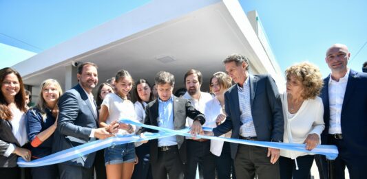 Luego de su incendiario discurso en la Legislatura bonaerense contra el presidente Javier Milei, el gobernador bonaerense, Axel Kicillof inauguró otra obra en el municipio de Escobar.