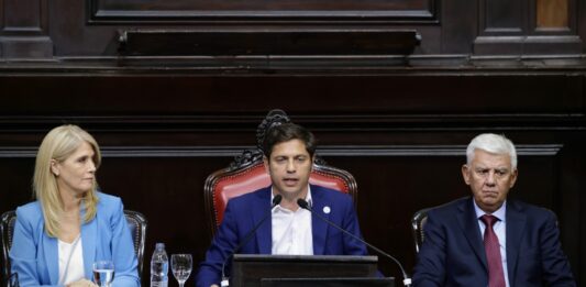 El gobernador Axel Kicillof brindó su discurso ante la Asamblea Legislativa, en el que cruzó a Milei y sus políticas, y le extendió una batería de reclamos.