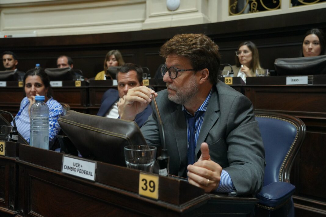 Los interbloques de Juntos por el Cambio en la Legislatura piden que Axel Kicillof rinda cuentas en la Asamblea Legislativa bonaerense y que no hable “como candidato”.