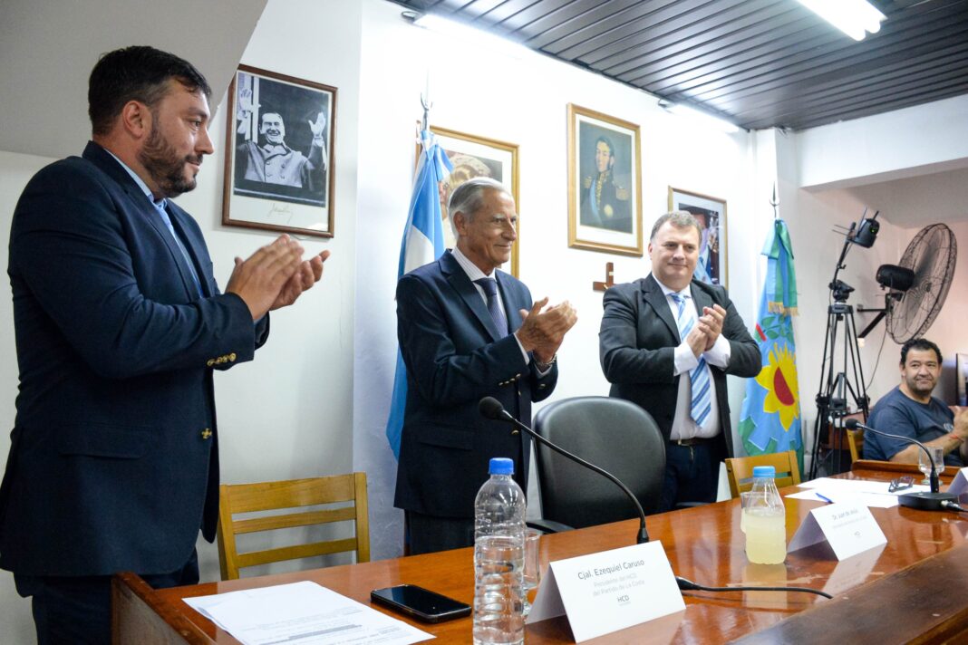 El intendente de La Costa, Juan De Jesús, abrió las sesiones ordinarias del Concejo Deliberante con un fuerte discurso pro-Estado.