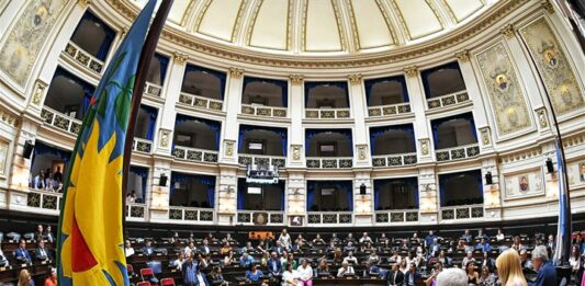 Axel Kicillof consiguió los votos para que la Asamblea Legislativa bonaerense pase a un cuarto intermedio hasta el lunes que viene. ¿Quiénes lo ayudaron?