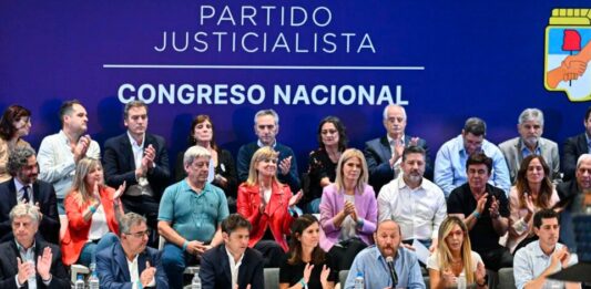 Tras el congreso en el que se aceptó la licencia de Alberto Fernández, el PJ nacional se reúne este martes para ponerle fecha a la elección de autoridades.