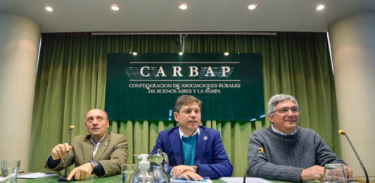 El gobernador Axel Kicillof escuchó las demandas del campo bonaerense y frenó el aumento estipulado en la segunda cuota del Impuesto Inmobiliario Rural.