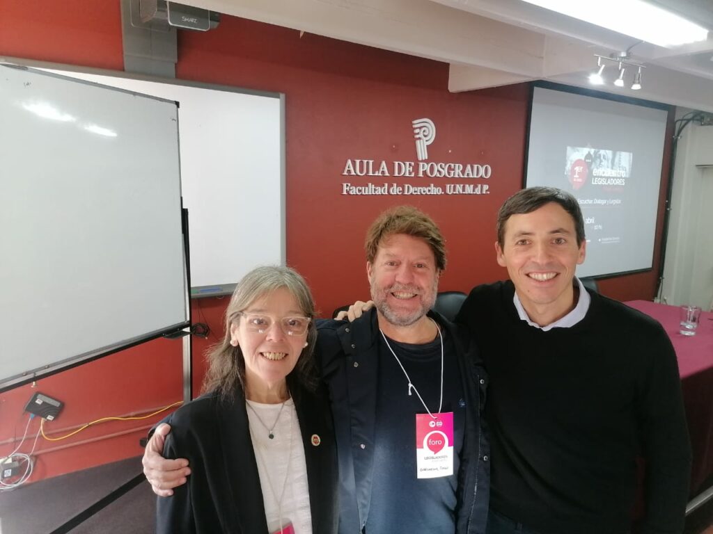 En el Foro de Legisladores radicales expusieron los diputados bonaerenses Diego Garciarena y Belén Malaisi, y el senador, Ariel Bordaisco.