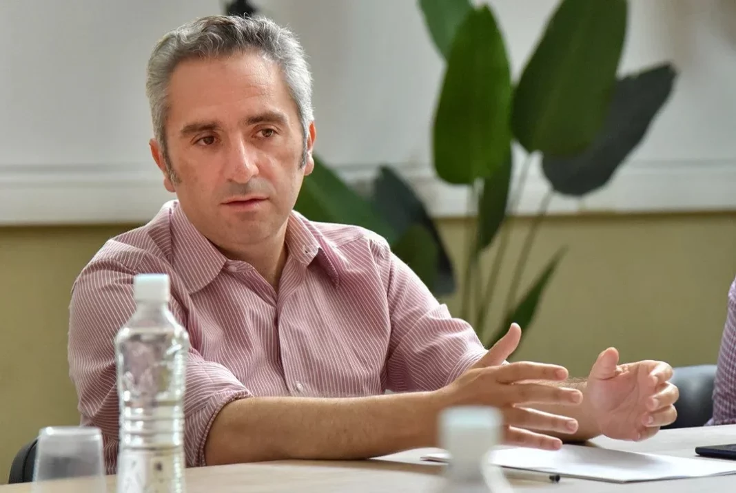 Larroque fogonea la candidatura de Kicillof: 