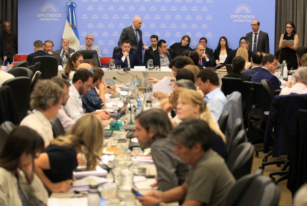 Comienza el debate de la nueva ley Ómnibus en la Cámara de Diputados. Cuáles son las principales modificaciones.