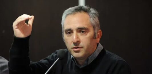 Larroque reavivó la interna del PJ bonaerense e insistió en su apoyo a Kicillof.