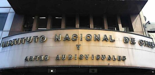 El Gobierno cierra el Incaa y los empleados de la entidad recibirán una licencia obligatoria hasta que finalice la reorganización interna.