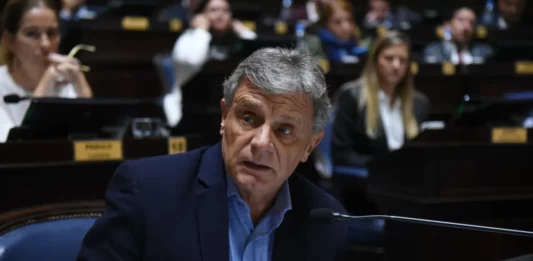El diputado bonaerense Gustavo Pulti defendió su proyecto de repudio a la ocupación de Gran Bretaña en Mar Argentino, y cargó contra el Gobierno por la falta de acción.